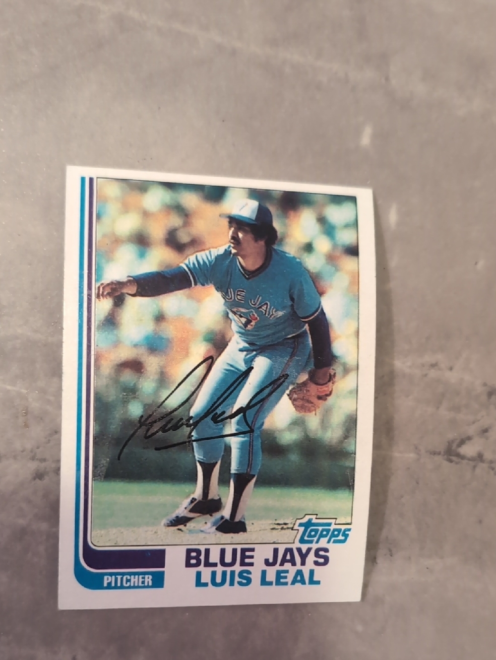 5/$15 Topps Blue Jays Luis Leal Signed Baseball Card